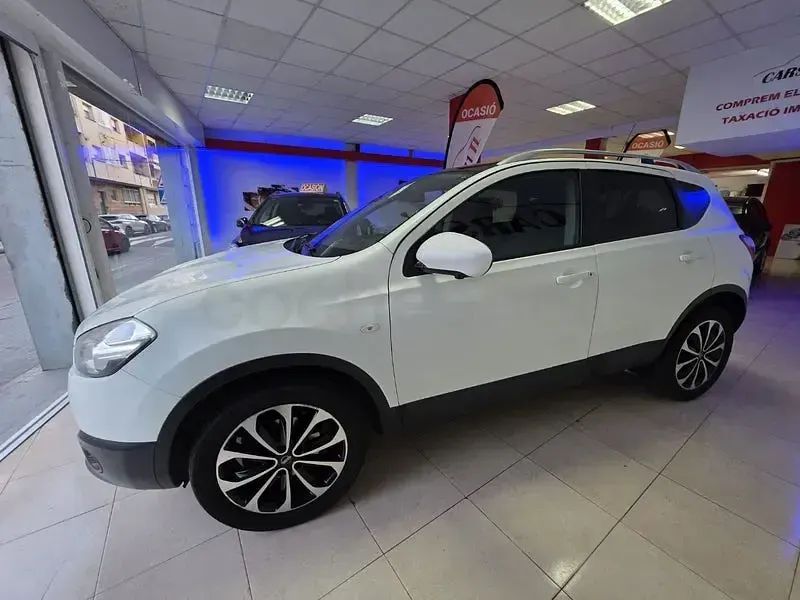 Usado Nissan Qashqai Tekna 130 CV (95 kW) 2011 Blanco SUV