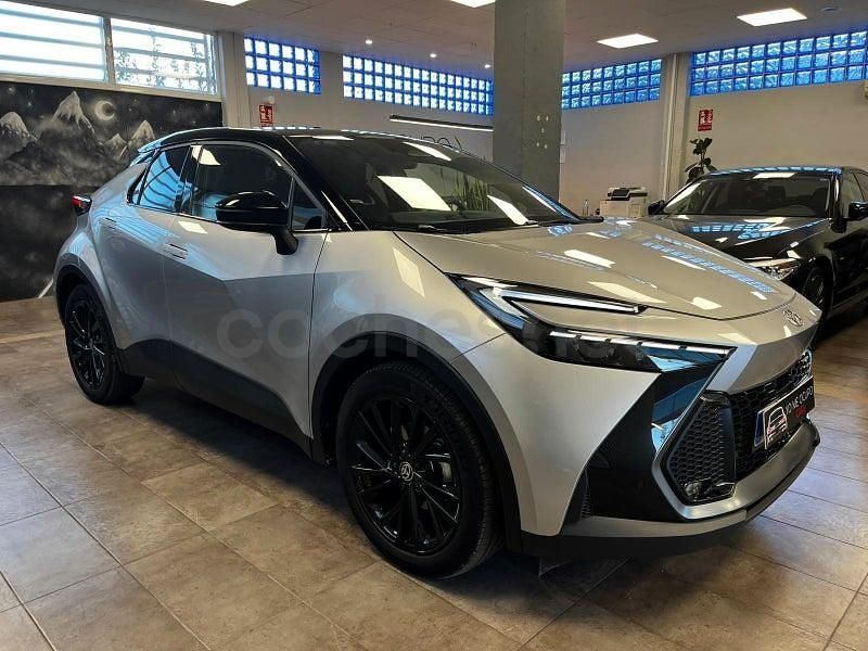 Usado Toyota C-HR Sport 196 CV (144 kW) 2024 Gris / plata SUV