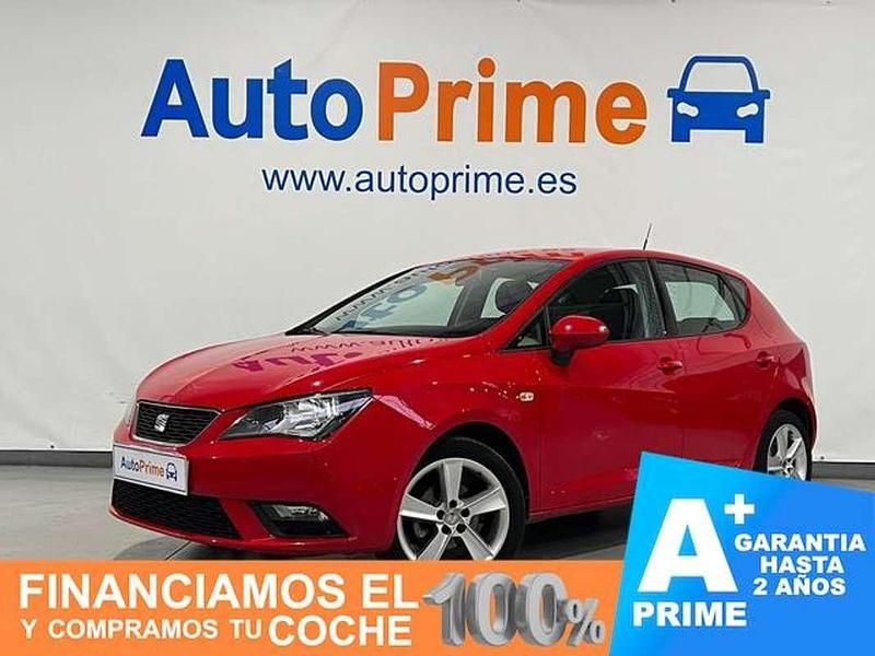 Usado Seat Ibiza Reference 86 CV (63 kW) 2013 Rojo Utilitario