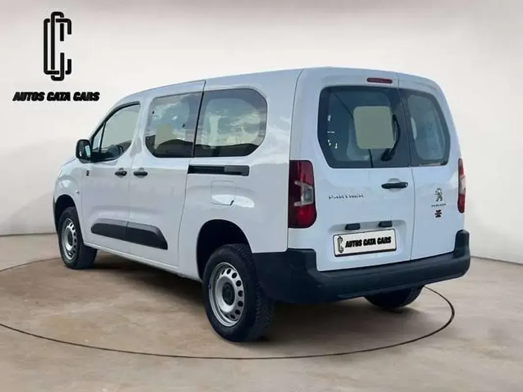 Usado Peugeot Partner Premium 131 CV (96 kW) 2022 Blanco Monovolumen
