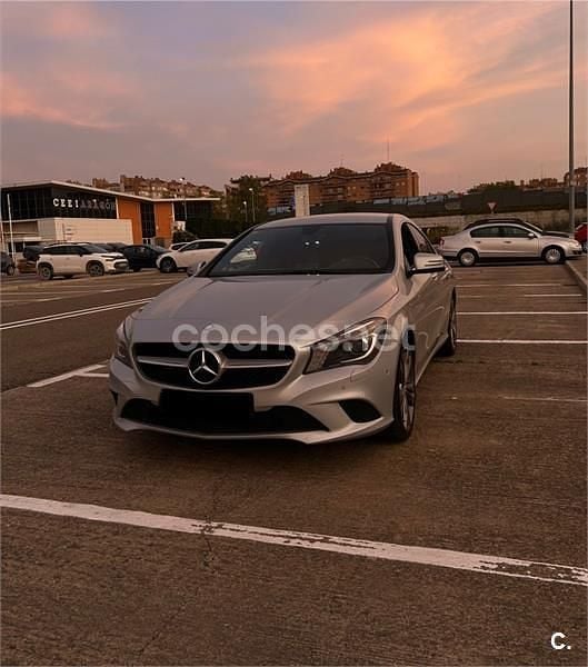 Usado Mercedes CLA220 170 CV (125 kW) 2013 Gris / plata Berlina