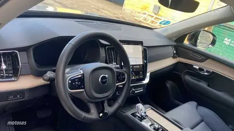 Usado Volvo XC90 Plus 455 CV (334 kW) 2025 Gris SUV