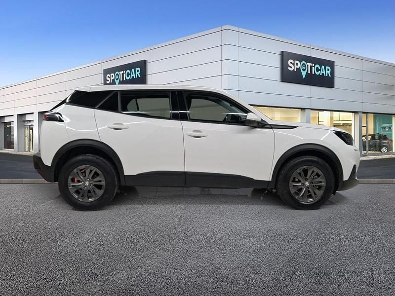 Usado Peugeot 2008 Active 100 CV (73 kW) 2021 Blanco SUV