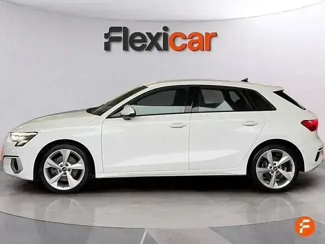 Usado Audi A3 150 CV (110 kW) 2021 Blanco Berlina