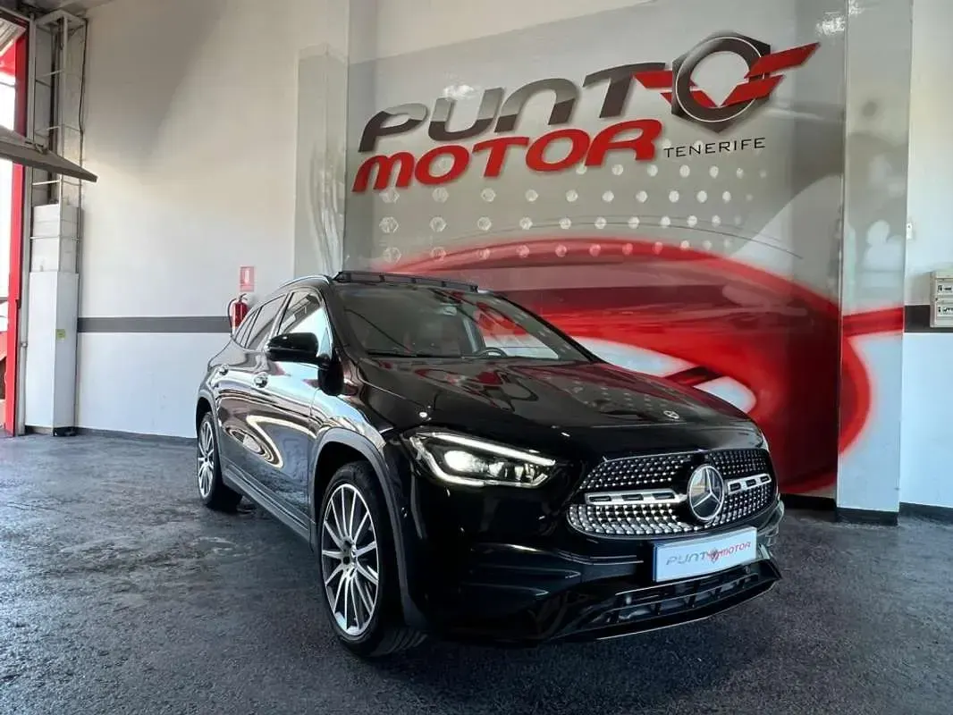 Usado Mercedes GLA250 218 CV (160 kW) 2022 Negro SUV