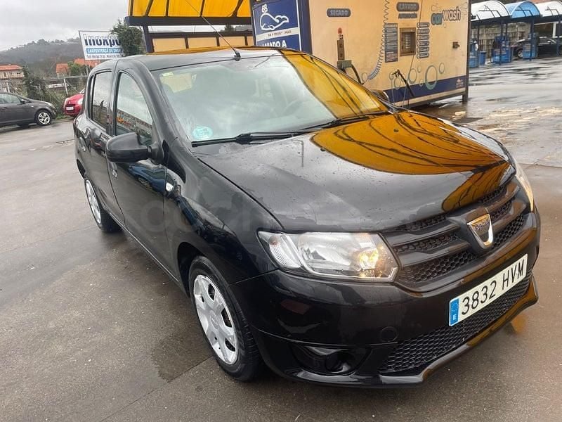 Usado Dacia Sandero Base 75 CV (55 kW) 2014 Negro Berlina