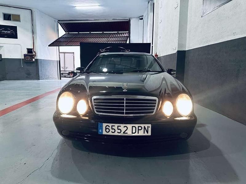 Usado Mercedes CLK200 Avantgarde 354 CV (260 kW) 2003 Negro Coupe