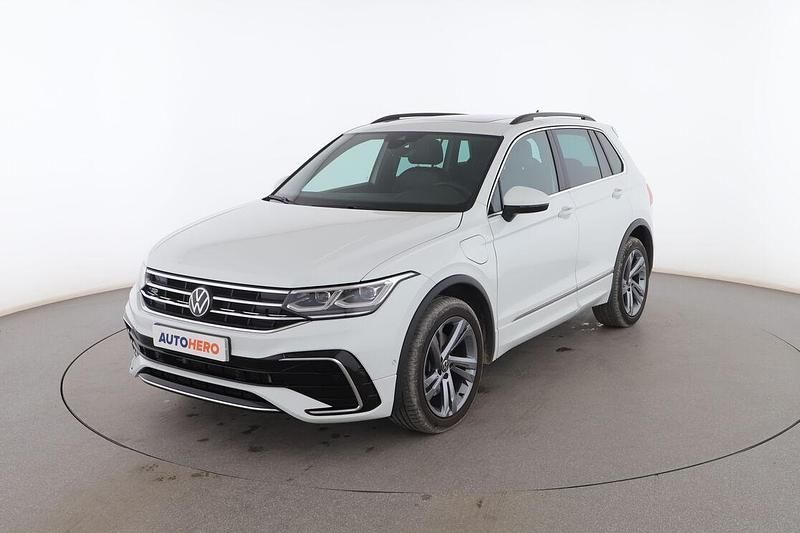 Blanco Usado 2023 VW Tiguan R-line SUV | 40.299 € (Un poco caro) - Imagen 1/3