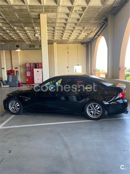 Usado BMW 318 129 CV (94 kW) 2005 Negro Berlina