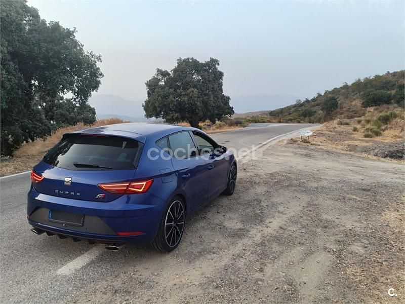Usado Seat Leon CUPRA 290 CV (213 kW) 2019 Azul Berlina