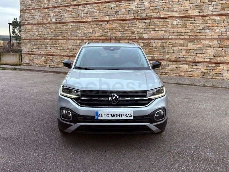 Usado VW T-Cross Advance 110 CV (80 kW) 2021 Gris / plata SUV