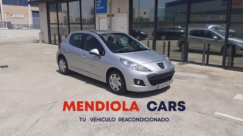 Usado Peugeot 207 Business-Line 75 CV (55 kW) 2011 Gris