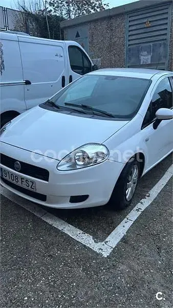 Usado Fiat Grande Punto Active 90 CV (66 kW) 2007 Blanco Utilitario
