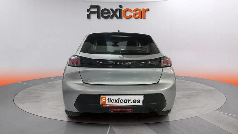 Usado Peugeot 208 Active 101 CV (74 kW) 2020 Gris Utilitario