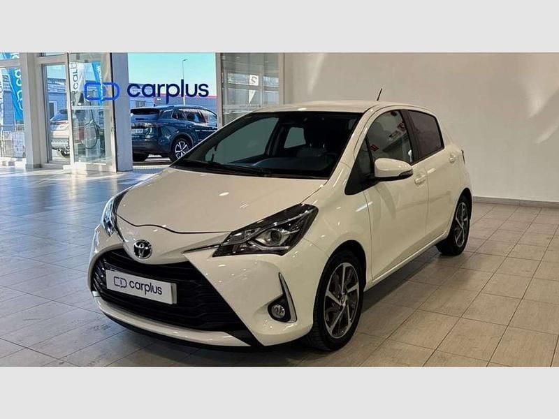 Usado Toyota Yaris 111 CV (81 kW) 2020 Blanco Utilitario