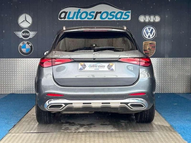 Usado Mercedes GLC300 269 CV (197 kW) 2023 Gris SUV