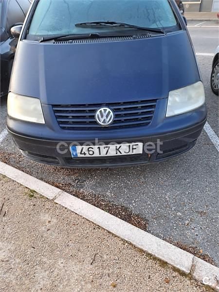 Begagnad VW Sharan Comfortline 110 HK (80 kW) 2000 Blå Minibuss
