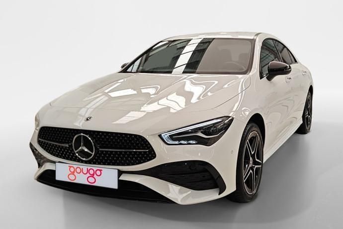 Usado Mercedes CLA250e 218 CV (160 kW) 2024 Berlina