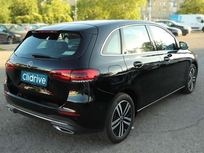 Usado Mercedes B250e 218 CV (160 kW) 2022 Negro Utilitario