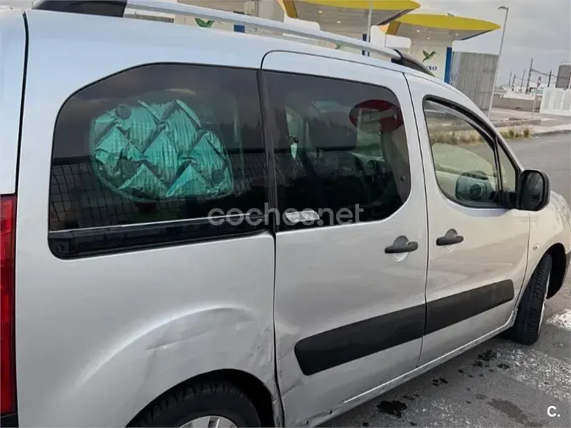 Usado Citroën Berlingo XTR 92 CV (67 kW) 2011 Gris / plata Monovolumen