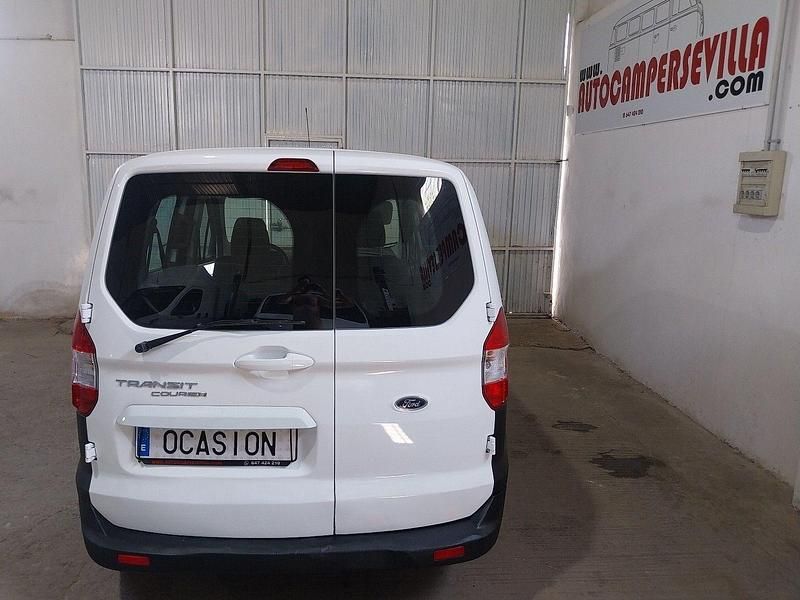 Usado Ford Transit Trend 75 CV (55 kW) 2019 Blanco Familiar