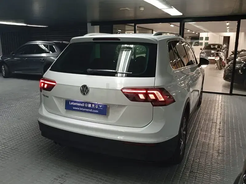 Usado VW Tiguan Advance 115 CV (84 kW) 2018 Blanco SUV
