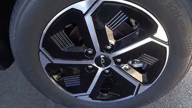 Nowe Kia Niro 138 KM (101 kW) 2026 Szary SUV