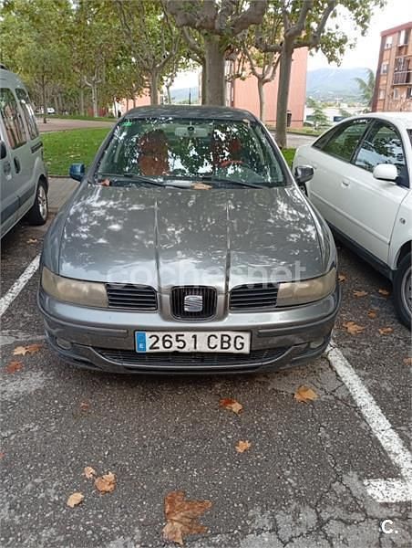 Gris / plata Usado 2002 Seat Toledo Stella Berlina | 1000 € (Super precio) - Imagen 1/4