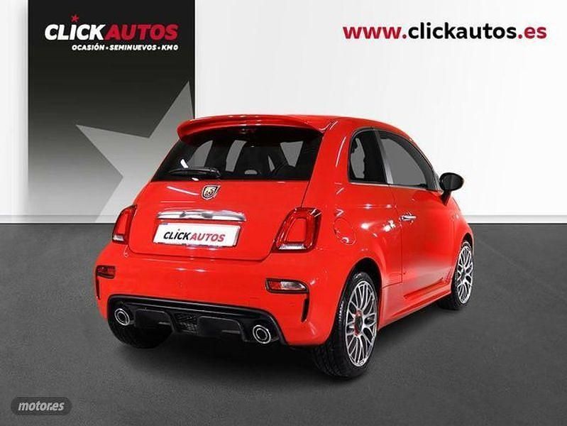 Usado Abarth 500 145 CV (106 kW) 2022 Rojo Utilitario
