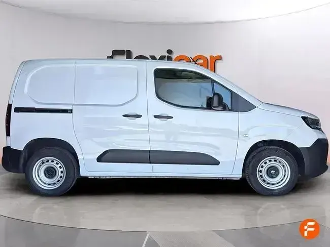 Usado Peugeot Partner 102 CV (75 kW) 2025 Blanco Monovolumen