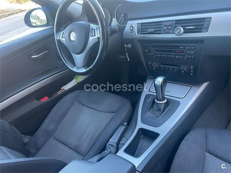 Usado BMW 320 150 CV (110 kW) 2006 Gris / plata Berlina