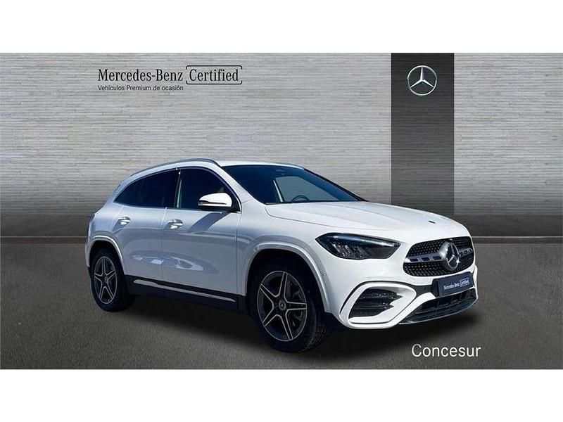 Usado Mercedes GLA200 136 CV (100 kW) 2023 Blanco SUV