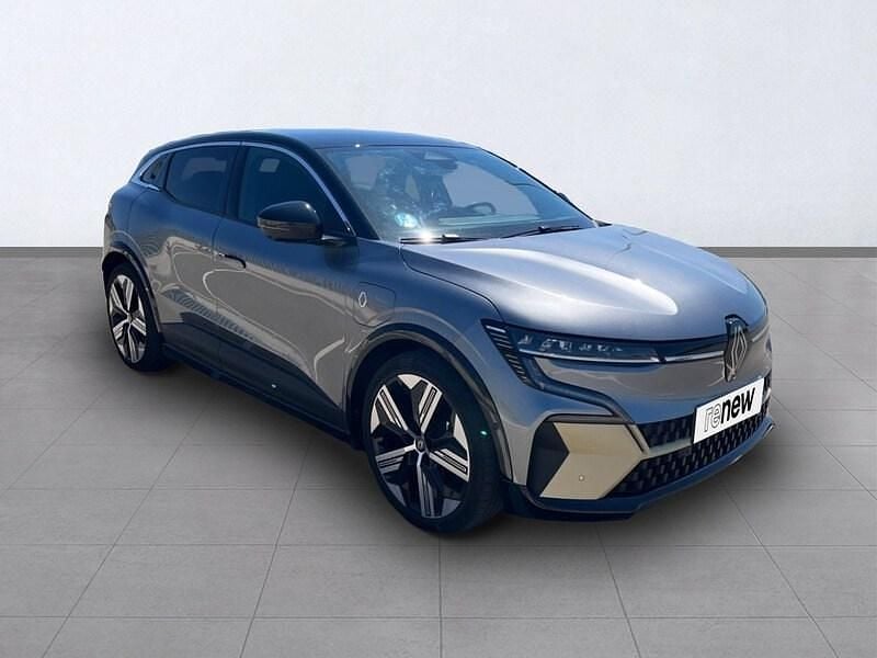Usado Renault Mégane Iconic 161 kW (219 CV) 2022 Gris kqg noir gne Berlina