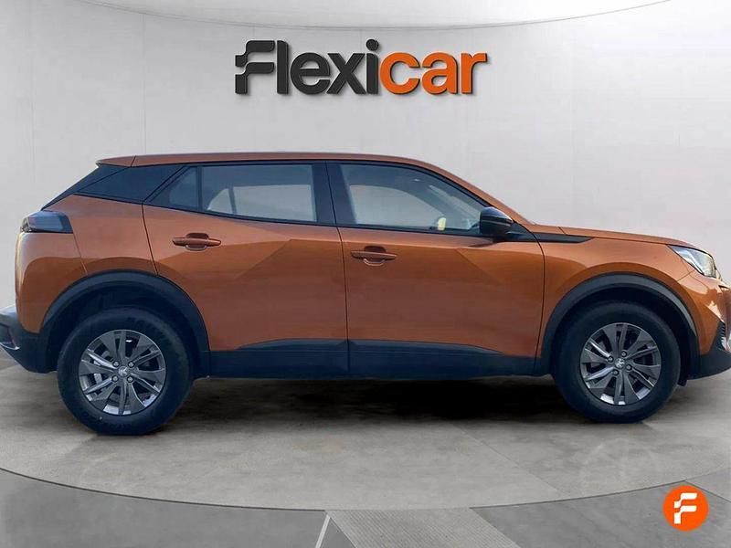 Usado Peugeot 2008 Active 100 CV (73 kW) 2023 Marrón SUV