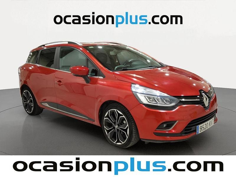 Usado Renault Clio GrandTour Zen 120 CV (88 kW) 2018 Rojo Familiar