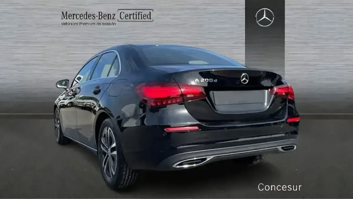 Usado Mercedes A200 150 CV (110 kW) 2025 Negro Berlina