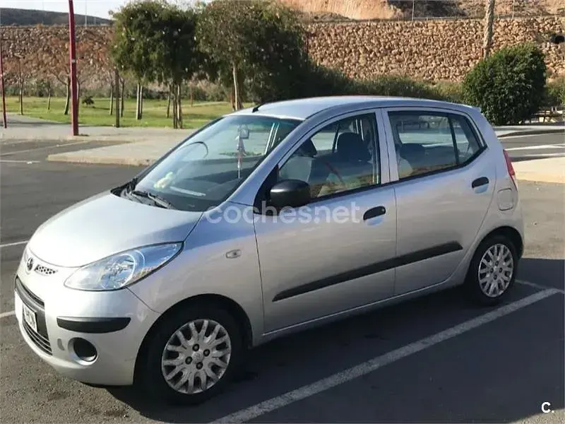 Używany Hyundai i10 Comfort 85 KM (62 kW) 2011 Szary Hatchback