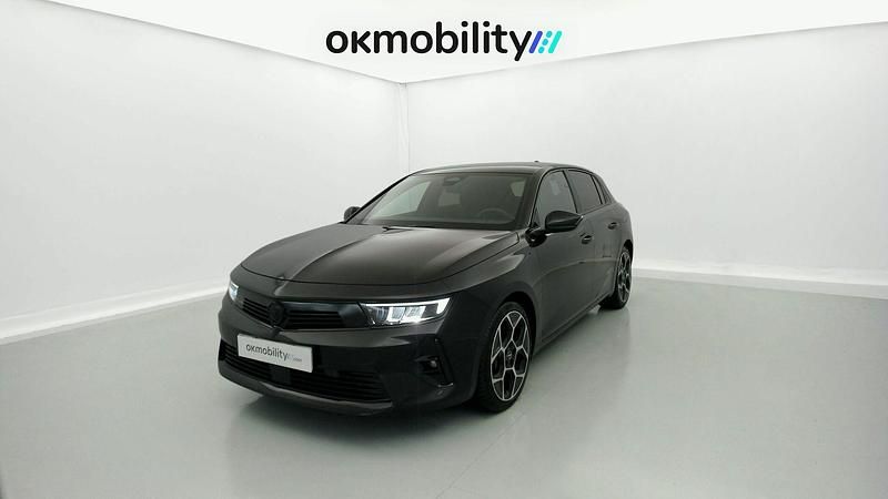 Usado Opel Astra 180 CV (132 kW) 2023 Negro carbón