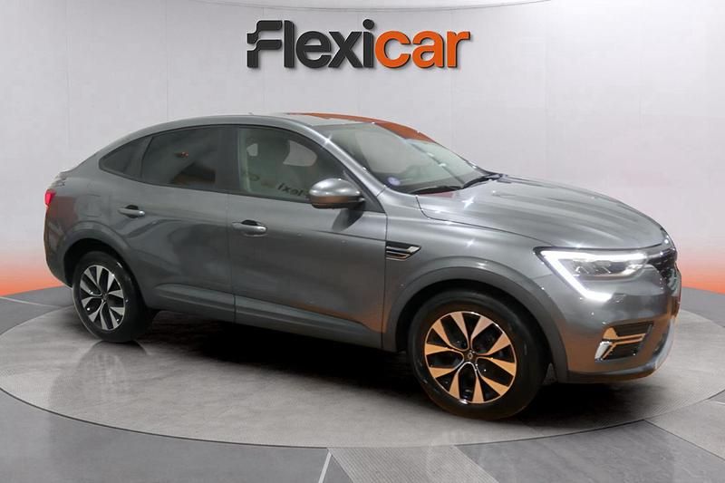 Usado Renault Arkana Evolution 140 CV (102 kW) 2023 Gris SUV