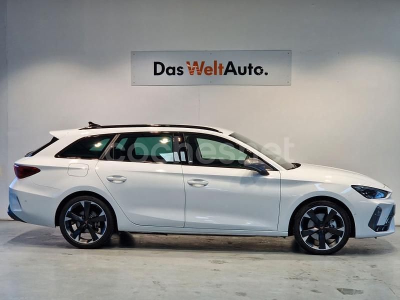 Usado Cupra Leon 204 CV (150 kW) 2025 Blanco Familiar