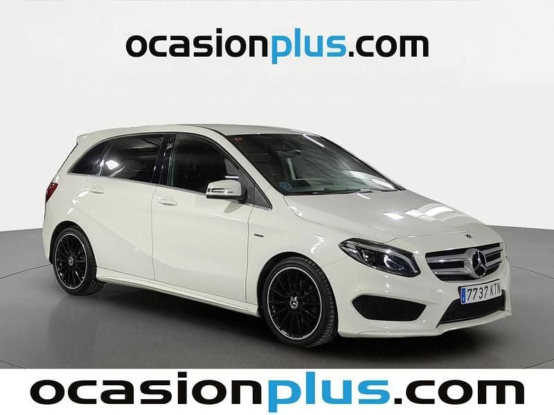 Usado Mercedes B200 AMG 136 CV (100 kW) 2019 Blanco Monovolumen
