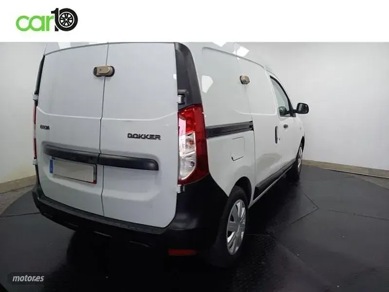 Usado Dacia Dokker Essentiel 95 CV (69 kW) 2021 Blanco Monovolumen