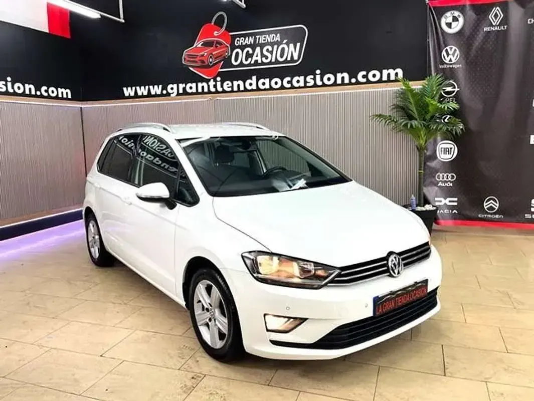 Usado VW Golf VII Advance 110 CV (80 kW) 2016 Blanco Utilitario