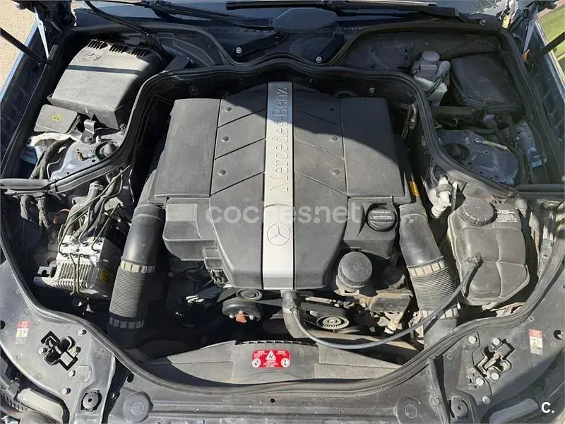 Usado Mercedes E320 Elegance 224 CV (164 kW) 2003 Azul Familiar