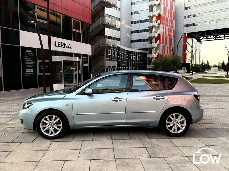Usado Mazda 3 Active 105 CV (77 kW) 2006 Azul Berlina
