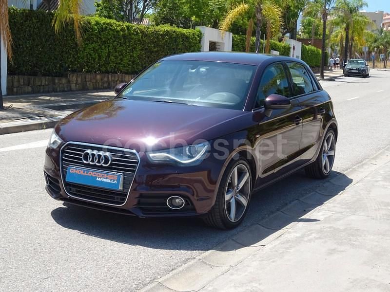 Granate Usado 2012 Audi A1 Sportback Attraction Utilitario | 12.900 € (Un poco caro) - Imagen 1/4
