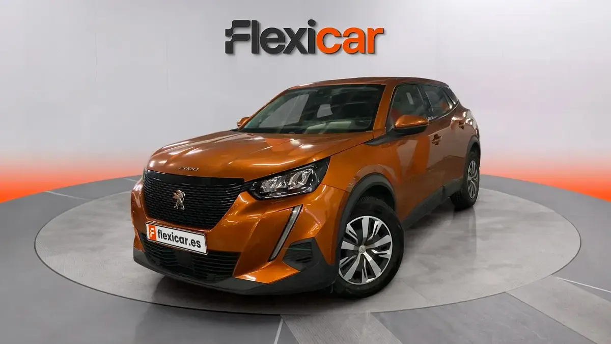 Usado Peugeot 2008 Active 101 CV (74 kW) 2020 Naranja SUV
