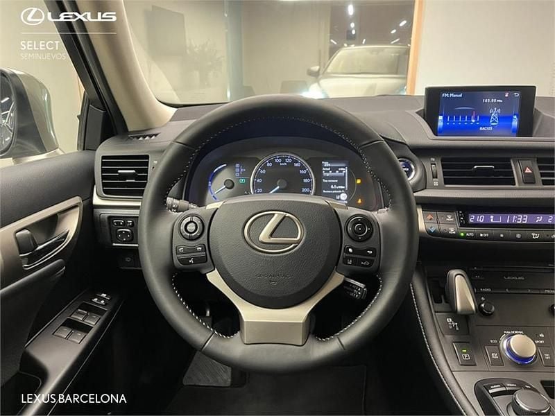 Usado Lexus CT200h Executive Line 136 CV (100 kW) 2018 Otro Monovolumen