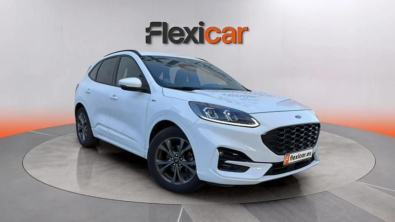 Usado Ford Kuga ST-Line 150 CV (110 kW) 2022 Blanco SUV