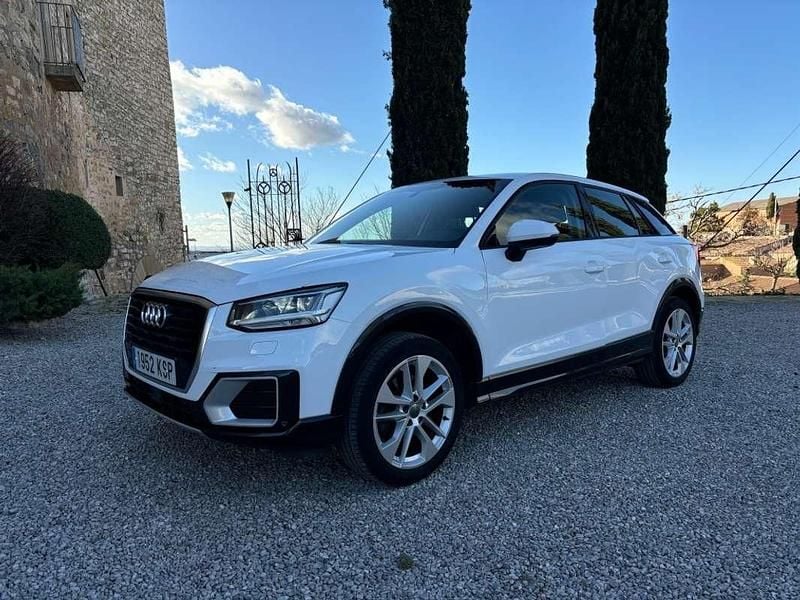 Usado Audi Q2 Design 116 CV (85 kW) 2018 Blanco SUV